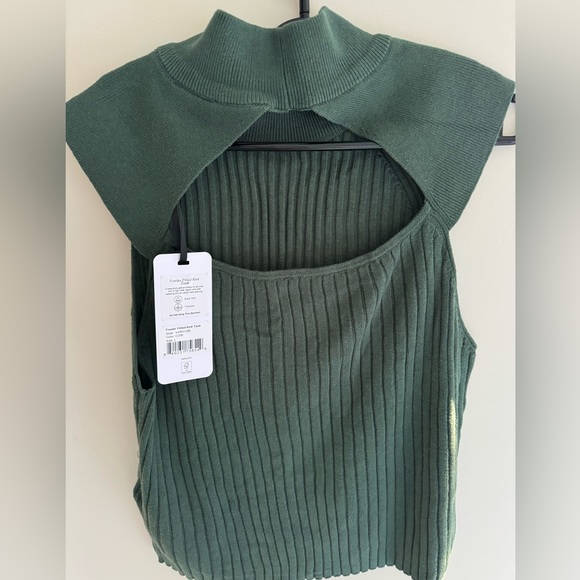 Varley Fowler Knitted tank with peekaboo back NWT - Picture 7 of 9